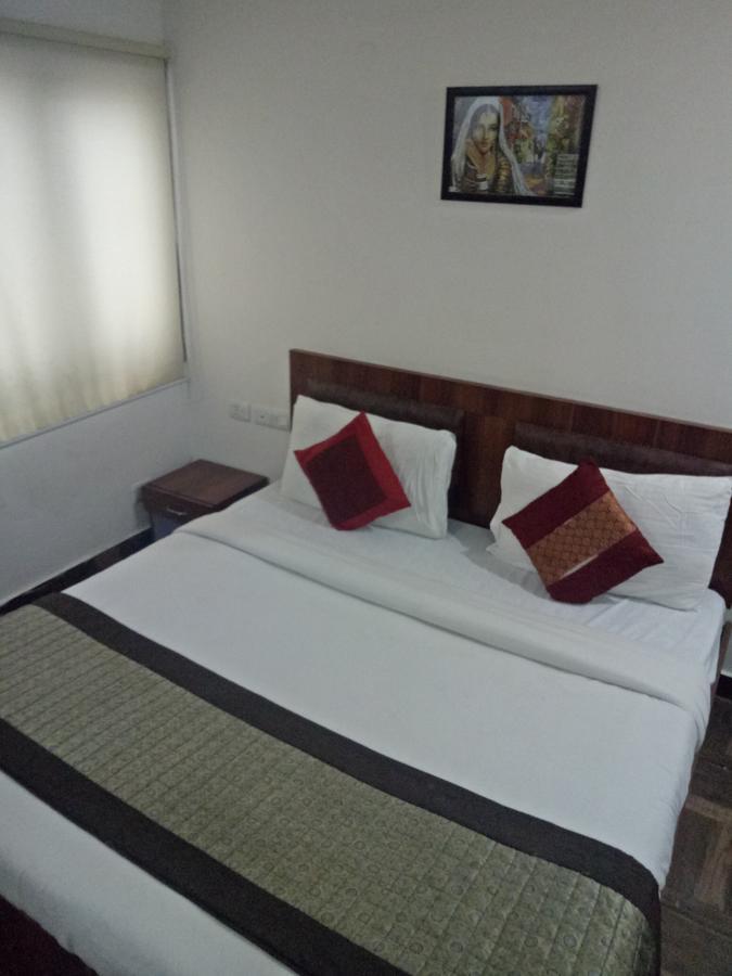 Hotel Nathu Palace New Delhi Eksteriør billede